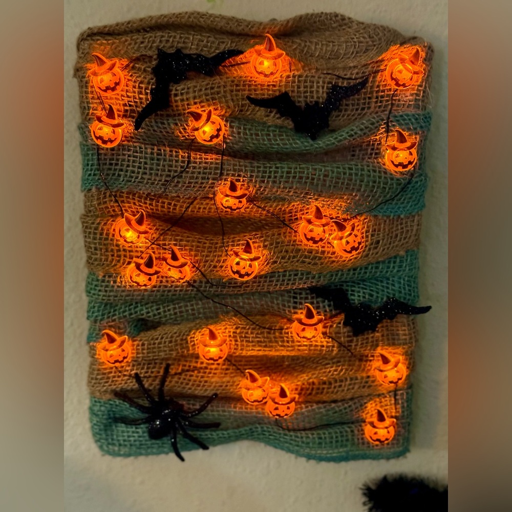 Light Up Handmade Halloween Wall Hanging Room Decor Battery Operated Spooky - Picture 3 of 3